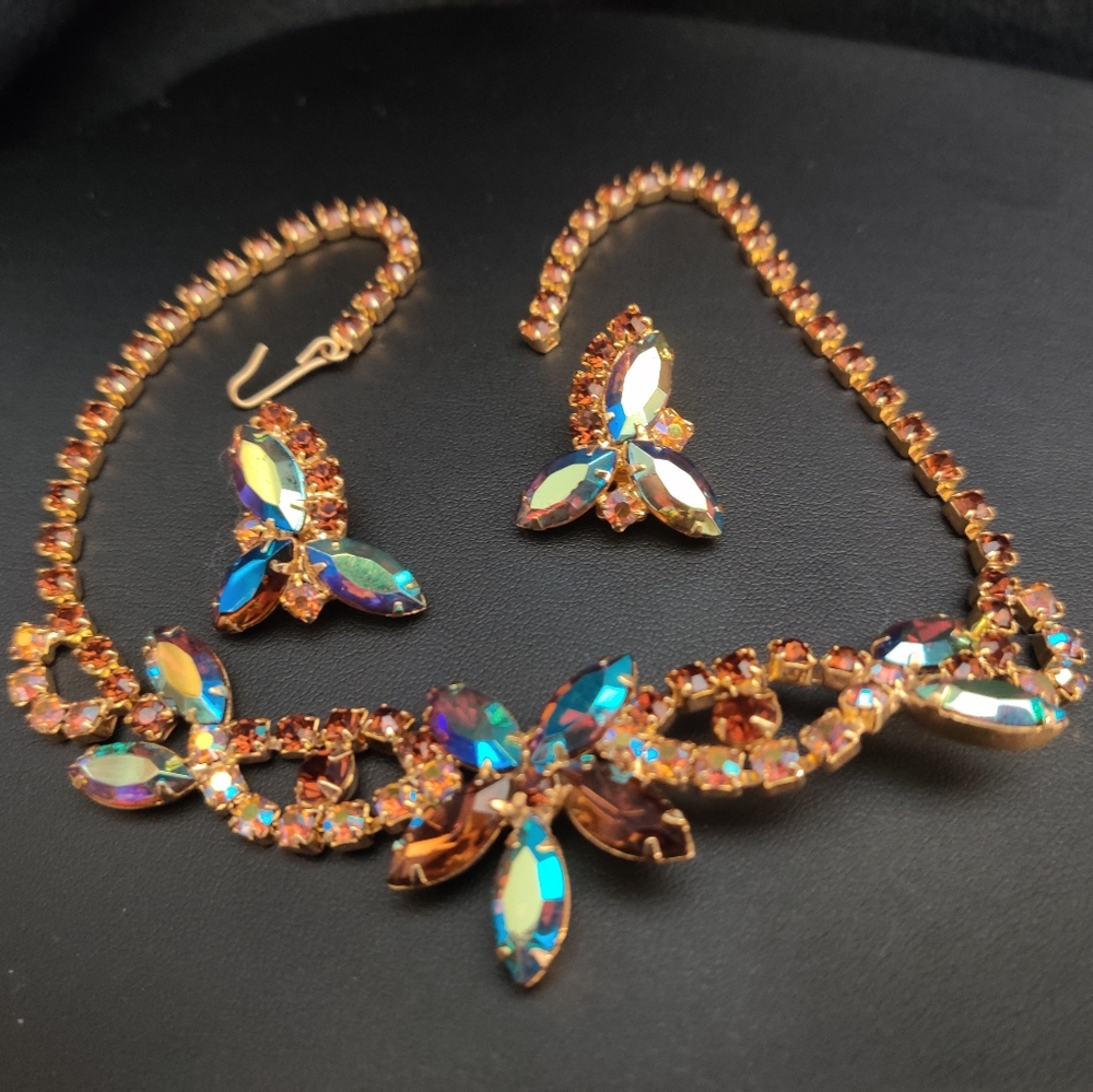 Vintage aurora borealis rhinestone necklace set